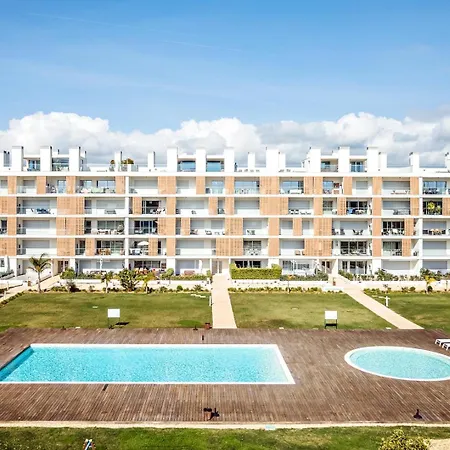 Апартаменты Harmony - Pool Front